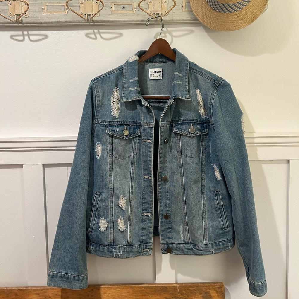 Medium Wash Denim Jean jacket XL
